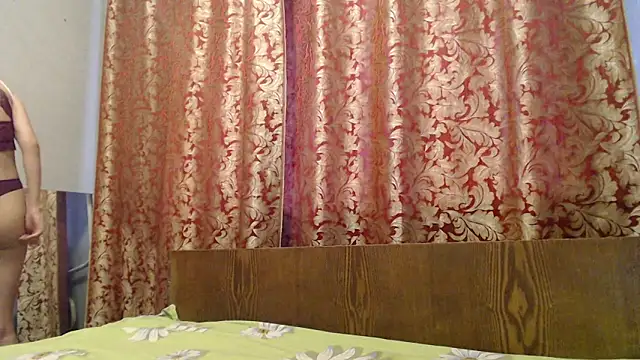 maybe doll online show from November 2025 11:14:01 AM