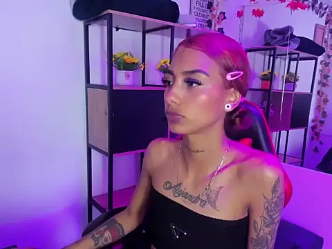 KarlaSlutSkinny   online show from December 2025 03:27:01 AM