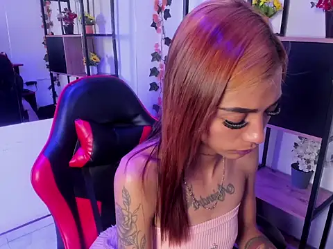 KarlaSlutSkinny   online show from December 2025 09:33:02 AM