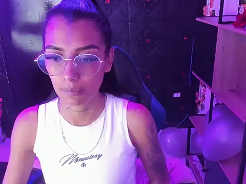 KarlaSlutSkinny   online show from March 2026 08:33:01 PM