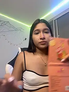 Snapshot of Ariasex_ chatting on November 2025 07:40:02 PM Ariasex online show from November 2025 07:40:02 PM