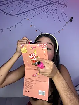 Snapshot of Ariasex_ chatting on November 2025 08:09:01 PM Ariasex online show from November 2025 08:09:01 PM