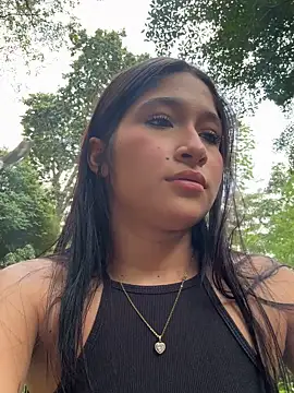 Snapshot of Ariasex_ chatting on November 2025 06:14:01 PM Ariasex online show from November 2025 06:14:01 PM