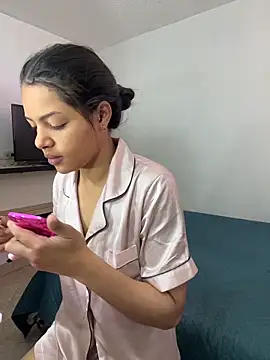 MeganHillss online show from February 2026 07:44:01 PM