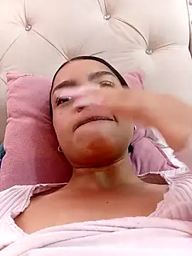 MeganHillss online show from December 2025 05:22:02 PM