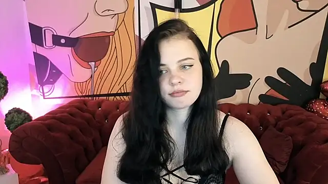 SnowWhiti online show from March 2026 08:20:02 PM