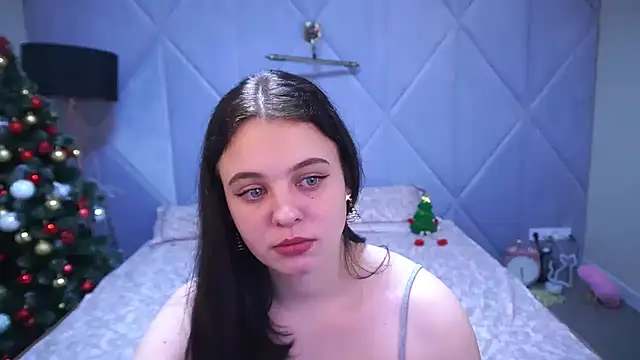 SnowWhiti online show from December 2025 09:55:02 AM