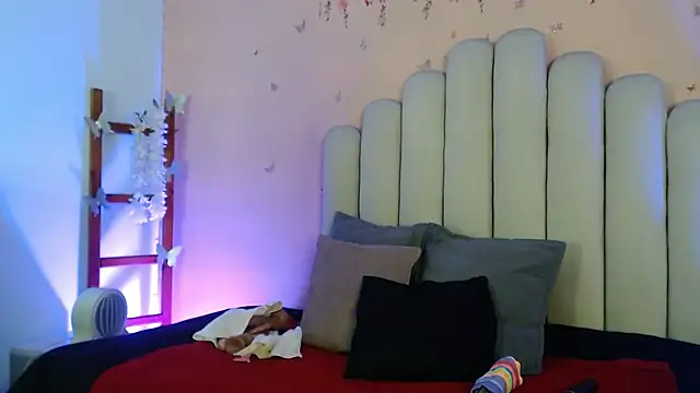 SweetRenata  online show from October 2025 11:20:01 AM