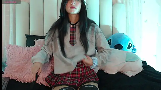 Snapshot of SweetRenata_ chatting on February 2026 01:21:02 PM SweetRenata online show from February 2026 01:21:02 PM