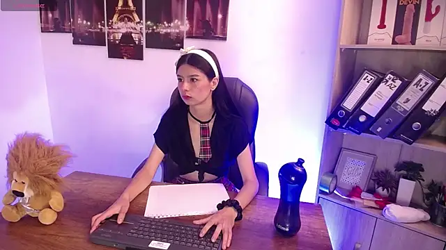 Snapshot of SweetRenata_ chatting on February 2026 12:05:01 PM SweetRenata online show from February 2026 12:05:01 PM