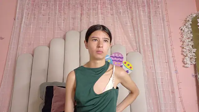 SweetRenata  online show from April 2026 12:41:02 PM