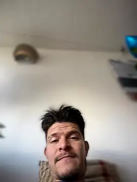 Nick Juniorr online show from October 2025 06:05:01 PM