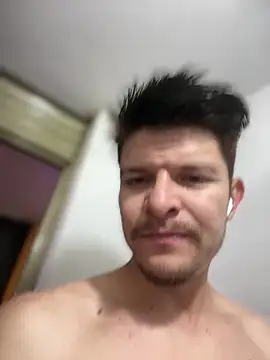 Nick Juniorr online show from October 2025 02:03:02 PM