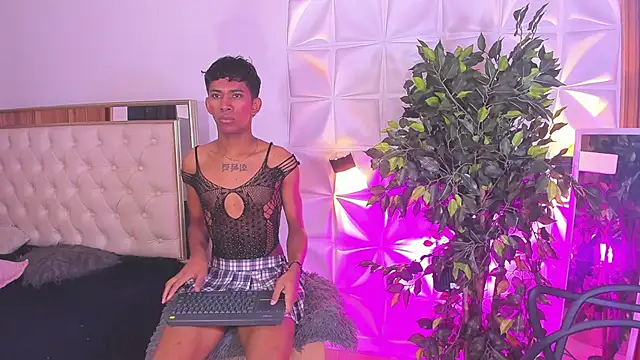 Ethan thouse online show from October 2025 07:26:02 PM