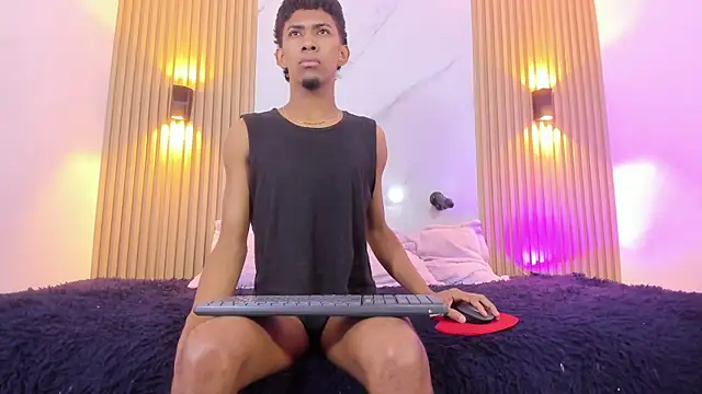 Ethan thouse online show from October 2025 07:22:01 PM