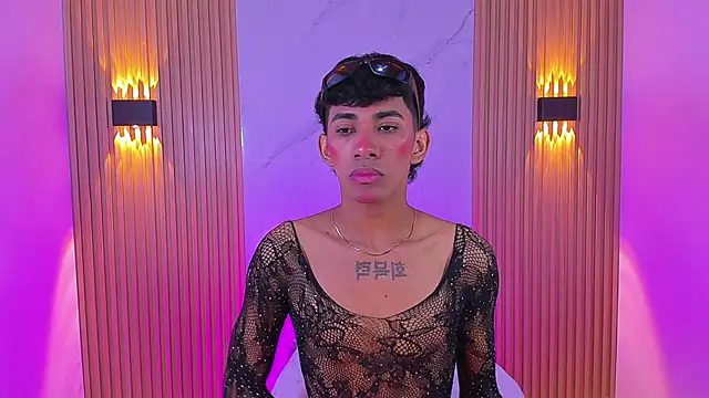 Ethan thouse online show from November 2025 08:09:02 PM