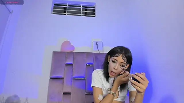 Snapshot of ChocoBunny1 chatting on May 2026 04:07:01 AM ChocoBunny1 online show from May 2026 04:07:01 AM