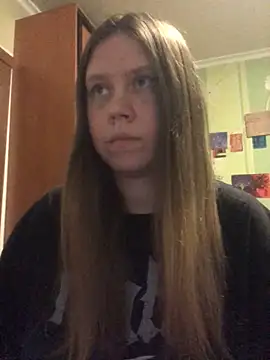 LunaVirelle online show from April 2026 05:09:01 PM