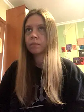 LunaVirelle online show from November 2025 12:21:01 PM