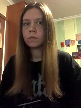 LunaVirelle online show from November 2025 09:30:01 PM