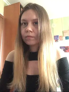 LunaVirelle online show from February 2026 10:37:01 AM