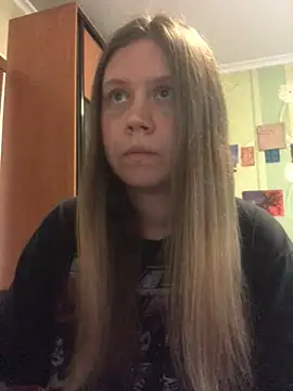 LunaVirelle online show from May 2026 04:09:02 PM
