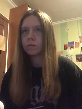 LunaVirelle online show from November 2025 04:11:01 PM