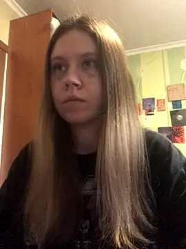 LunaVirelle online show from November 2025 02:05:01 PM