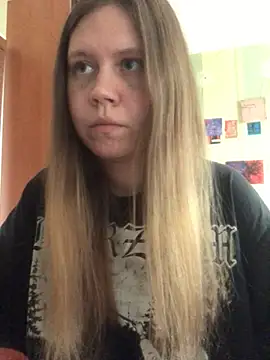 LunaVirelle online show from May 2026 03:09:01 PM