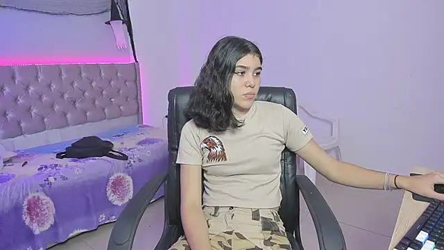 beiby glow online show from November 2025 02:10:01 PM