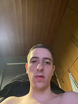 Snapshot of Asimako chatting on October 2025 11:05:02 PM Asimako online show from October 2025 11:05:02 PM