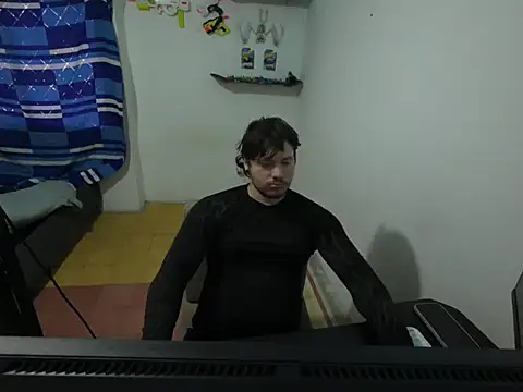 Snapshot of Skol_100802 chatting on July 2026 07:32:01 PM Skol 100802 online show from July 2026 07:32:01 PM