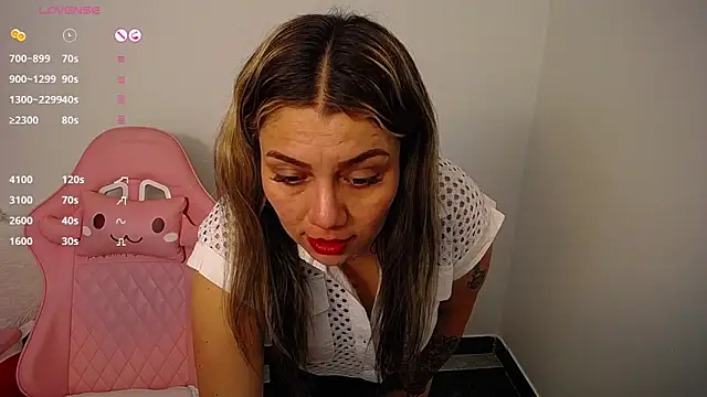 Isabella wish1 online show from November 2025 08:25:01 PM