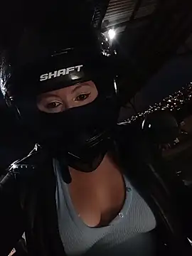 Snapshot of Scarlet_Aura chatting on November 2025 11:08:02 PM Scarlet Aura online show from November 2025 11:08:02 PM