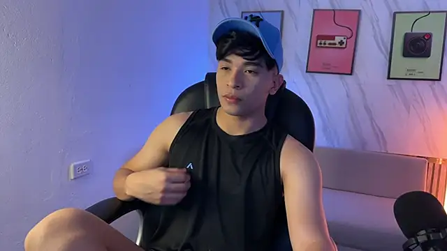 Snapshot of David_Nova chatting on November 2025 12:43:02 AM David Nova online show from November 2025 12:43:02 AM