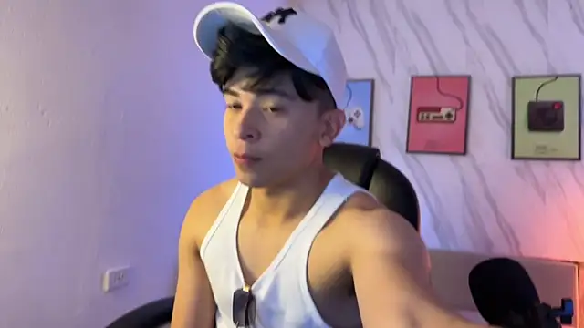 Snapshot of David_Nova chatting on November 2025 12:04:01 PM David Nova online show from November 2025 12:04:01 PM