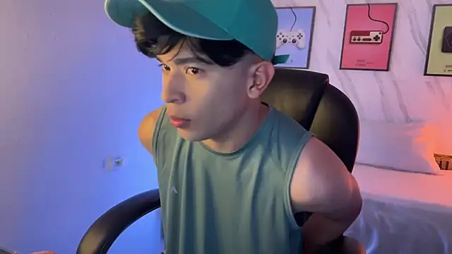 Snapshot of David_Nova chatting on November 2025 11:05:01 AM David Nova online show from November 2025 11:05:01 AM