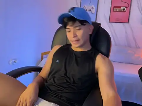 Snapshot of David_Nova chatting on November 2025 11:25:01 AM David Nova online show from November 2025 11:25:01 AM