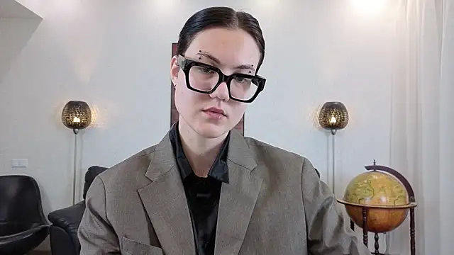 Marie Fitch online show from May 2026 12:49:01 AM