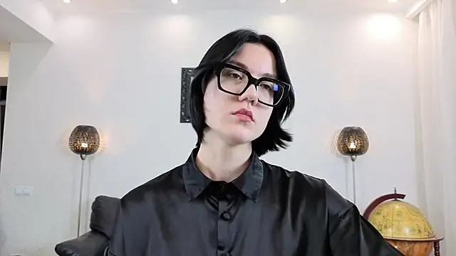 Marie Fitch online show from December 2025 11:27:02 PM