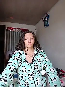 Lucy colee online show from January 2026 05:30:02 PM