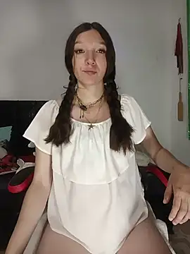 Lucy colee online show from February 2026 05:13:02 PM