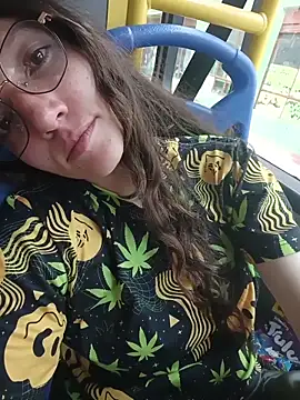 Lucy colee online show from November 2025 06:55:02 PM