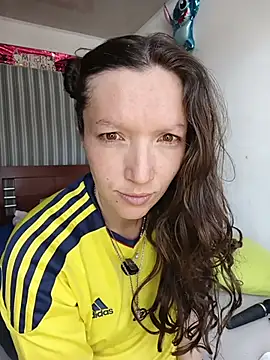 Lucy colee online show from January 2026 05:20:01 PM