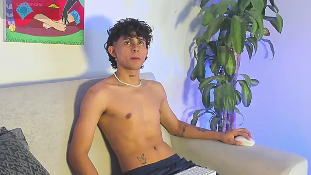 lua boy online show from November 2025 09:57:02 PM