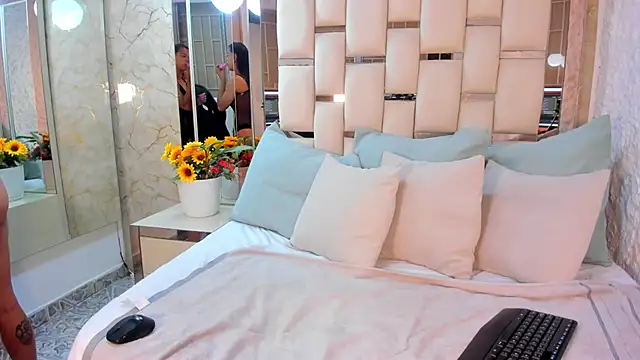 kaorybliss online show from November 2025 05:49:01 PM