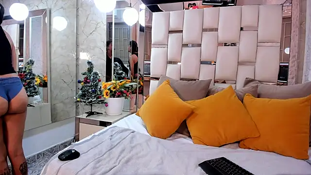 kaorybliss online show from November 2025 05:46:02 PM