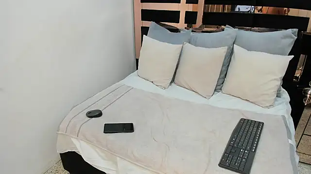 kaorybliss online show from February 2026 08:21:02 PM