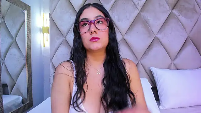 Snapshot of GabyParker_ chatting on December 2025 12:07:02 PM GabyParker online show from December 2025 12:07:02 PM