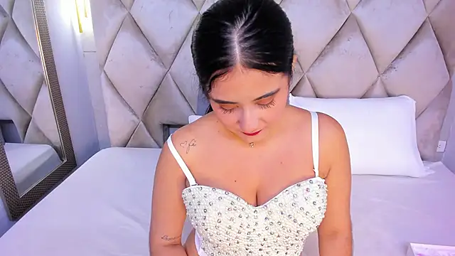 GabyParker  online show from January 2026 11:46:01 AM